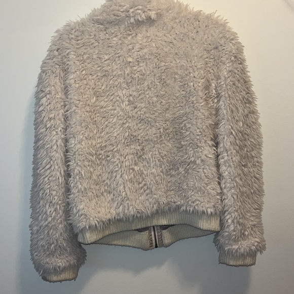 ✨SALE✨ ANGIE | ‘Teddy’ Cream Front Zip Faux Fur Jacket - Picture 10 of 14